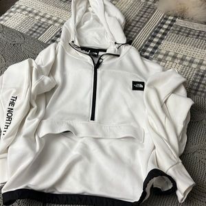 The North Face Crop Hoodie. XL. Excellent Condition.